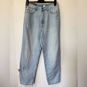 🎉4/30$🎉 NWT Divided Size 8 High Waisted Light Wash Jeans